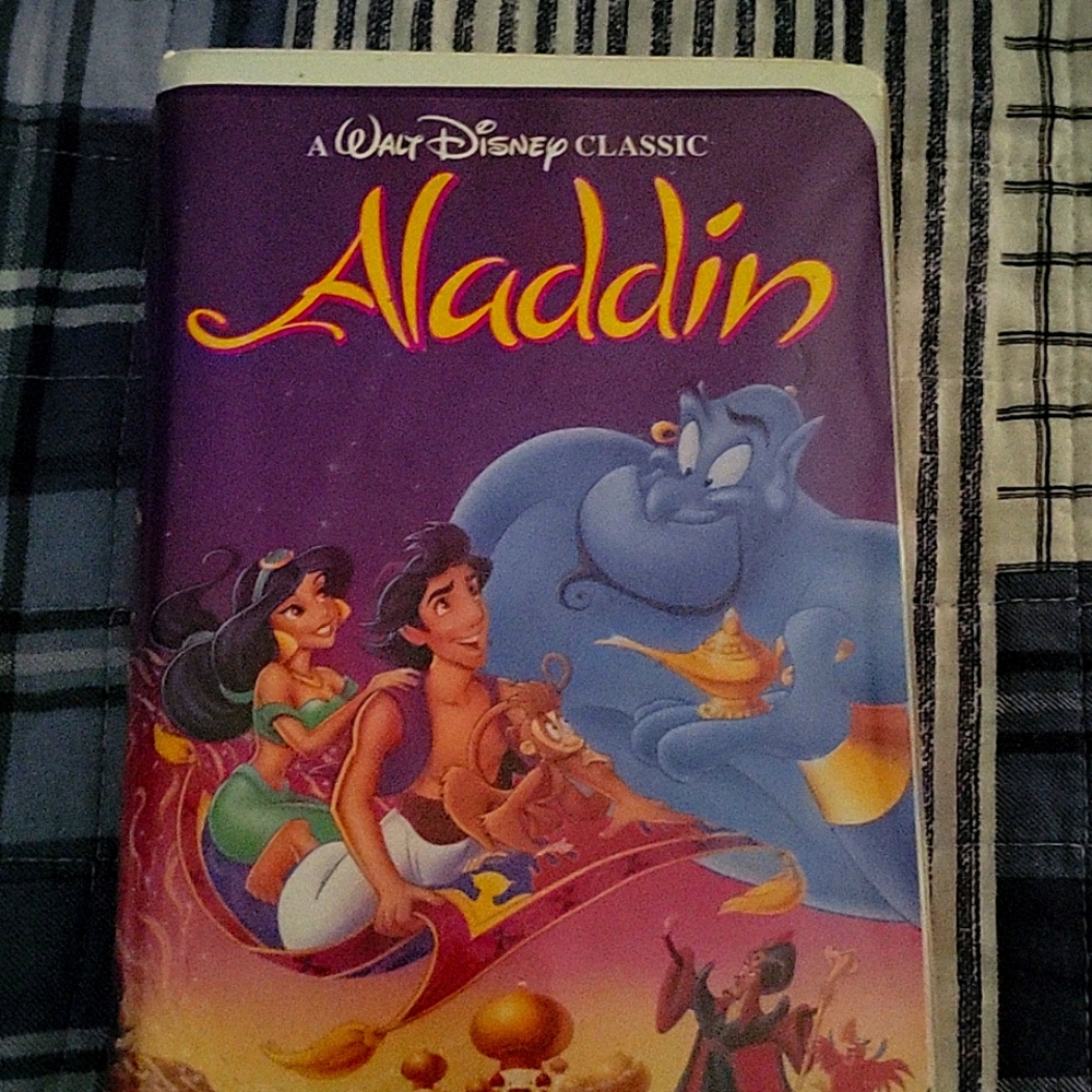 Aladdin black 💎 edition vhs Disney movie
